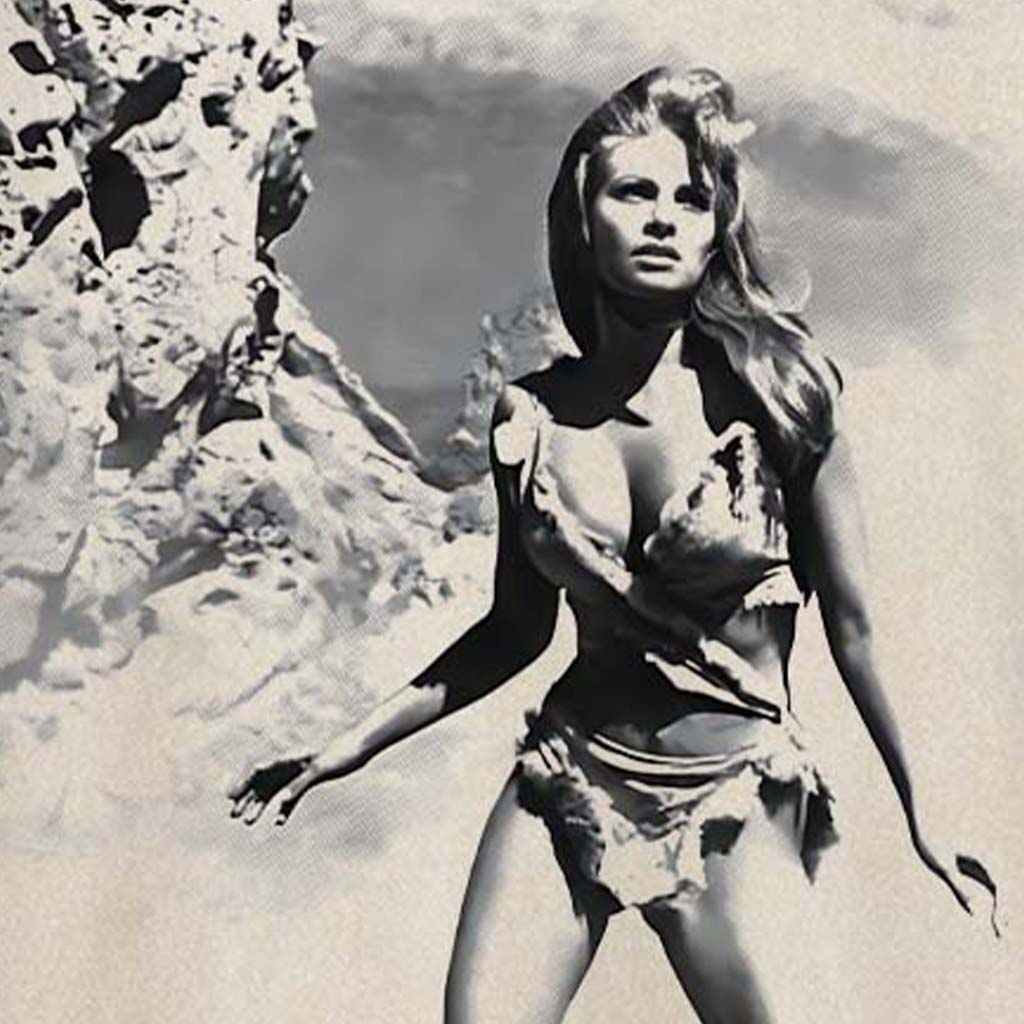 Raquel Welch T-Shirt - XXXL Print